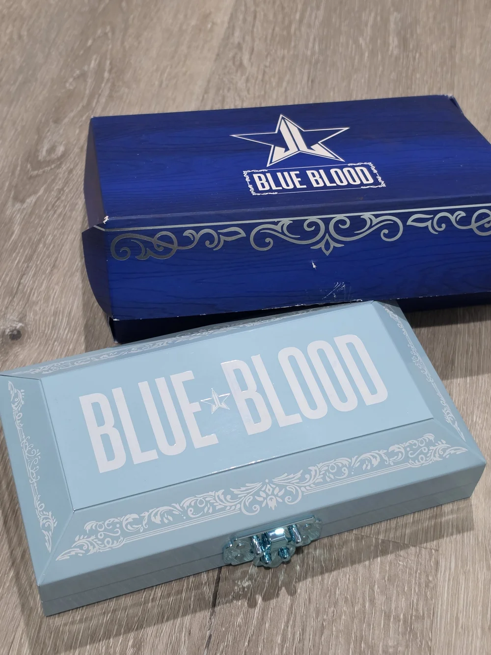 Jeffree Star Blue Blood Eyeshadow Palette — Multi-Color